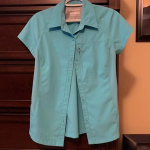 Columbia Women’s Medium Omni-Shade Shirt